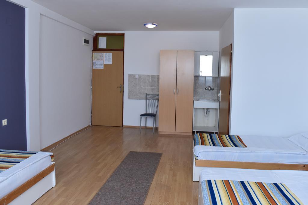 Hostel Milkaza Novi Sad Extérieur photo