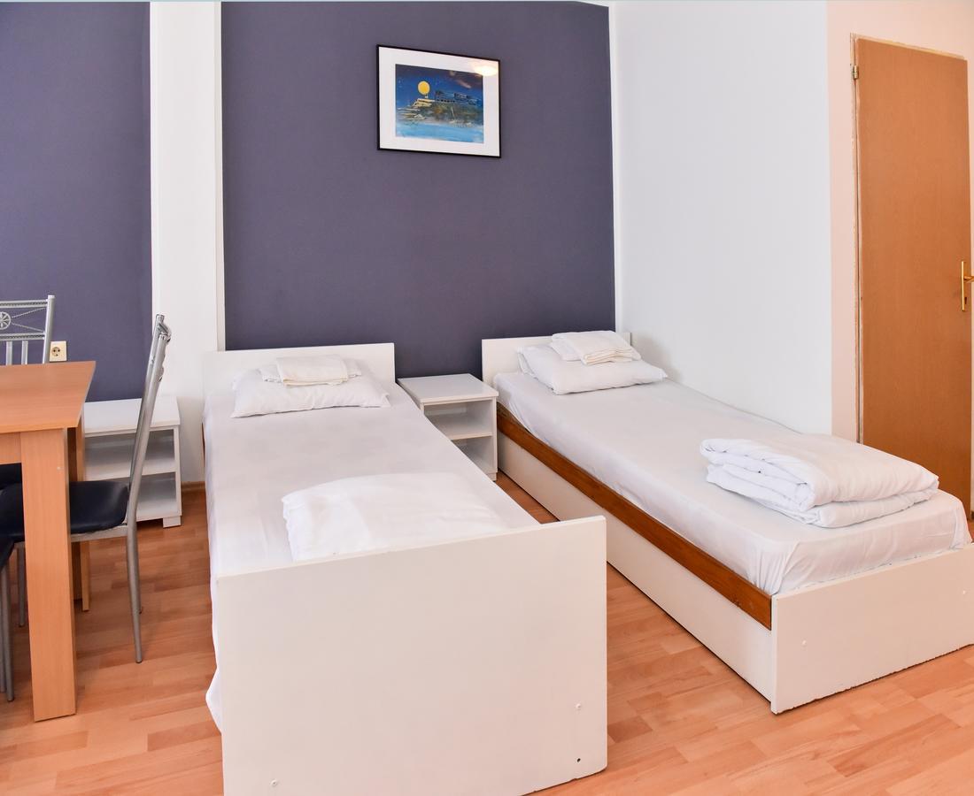 Hostel Milkaza Novi Sad Extérieur photo