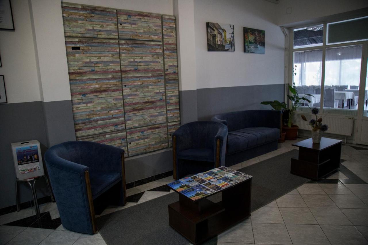 Hostel Milkaza Novi Sad Extérieur photo