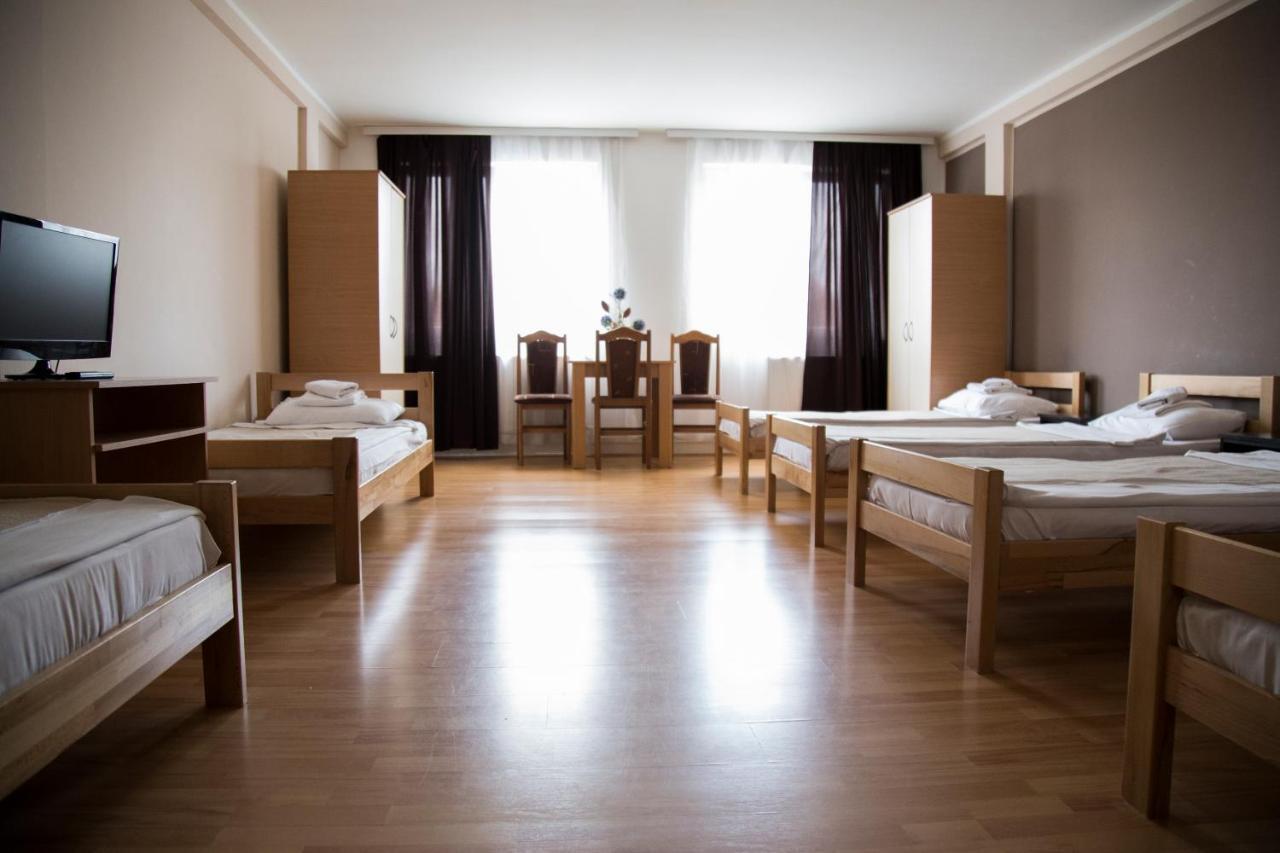Hostel Milkaza Novi Sad Extérieur photo