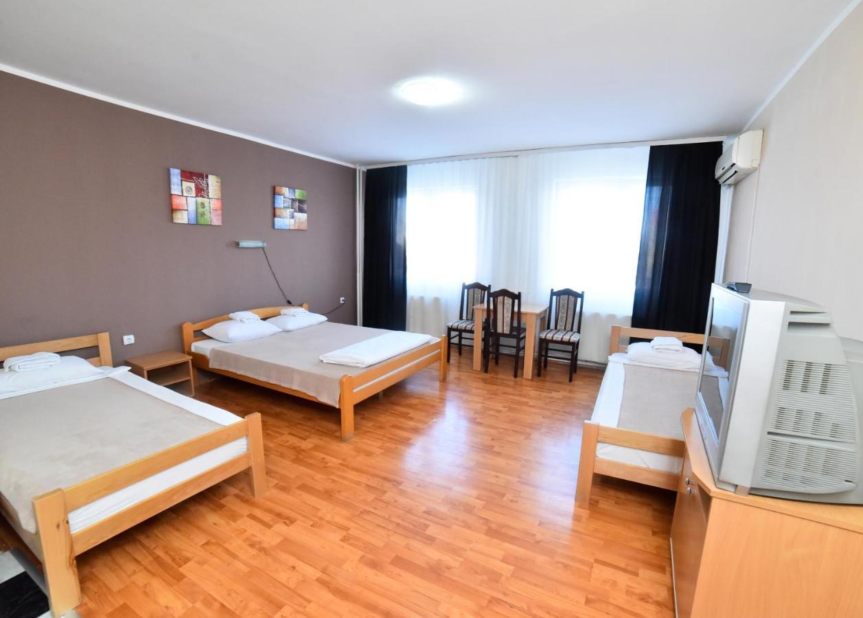Hostel Milkaza Novi Sad Extérieur photo